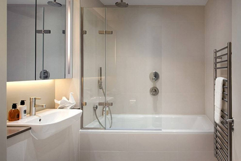 Siauras vonios kambario dizainas - apšvietimas ir apšvietimas