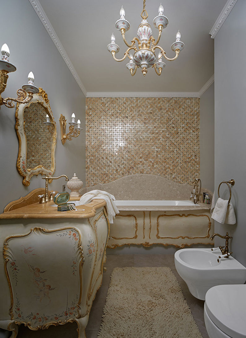 Εσωτερική διακόσμηση στενού μπάνιου - φωτογραφία