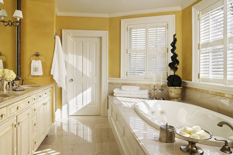 Krāsu kombinācijas vannas istabas interjerā - siltas krāsas