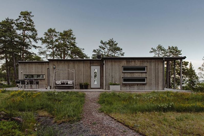 Fasade av et landsted i skandinavisk stil - foto