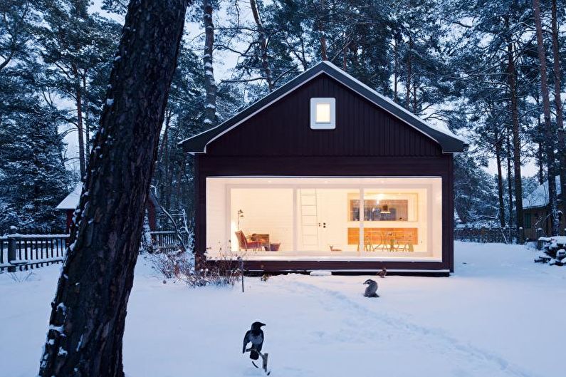 Černý skandinávský venkovský dům - foto