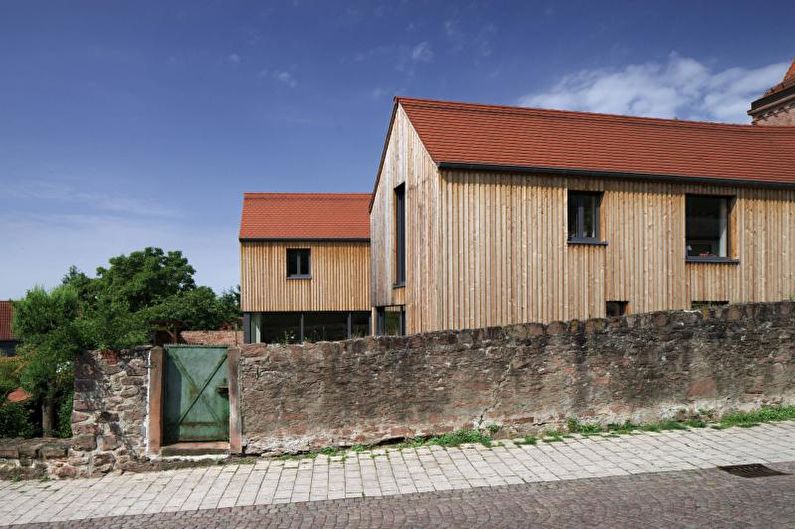 Rumah desa Skandinavia kayu - foto