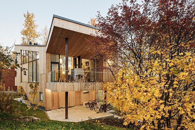 Techo de una casa de campo de estilo escandinavo - foto