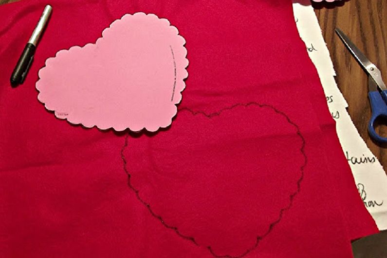 Направи си сам подарък за 14 февруари - декоративна възглавница