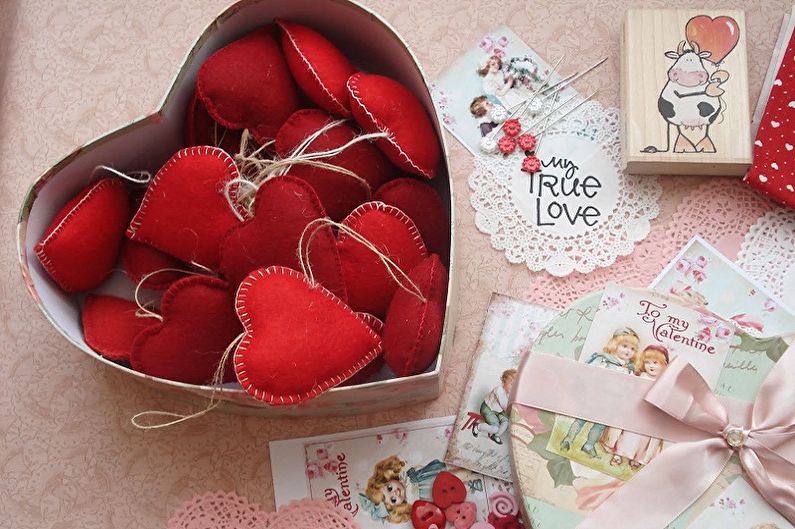 How to make a DIY gift for February 14