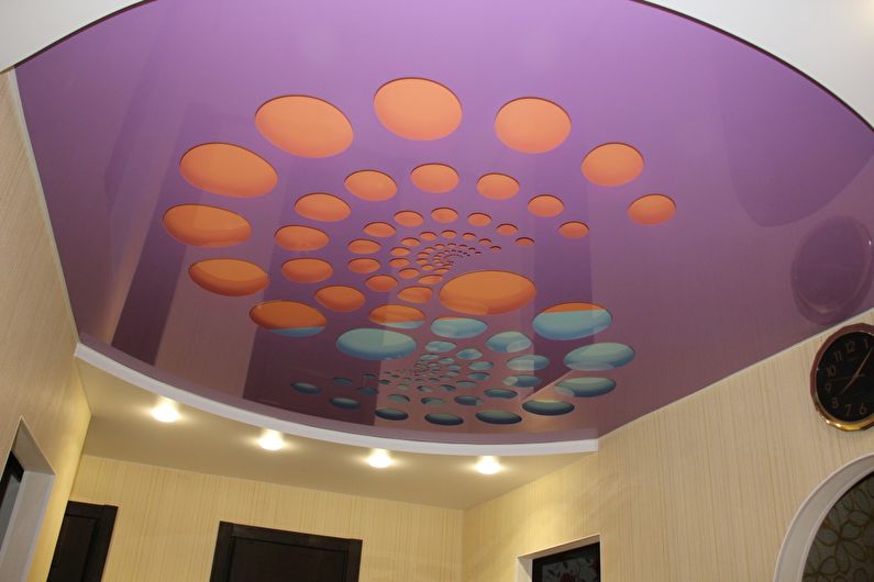 Glossy stretch ceiling in the hallway and corridor - photo
