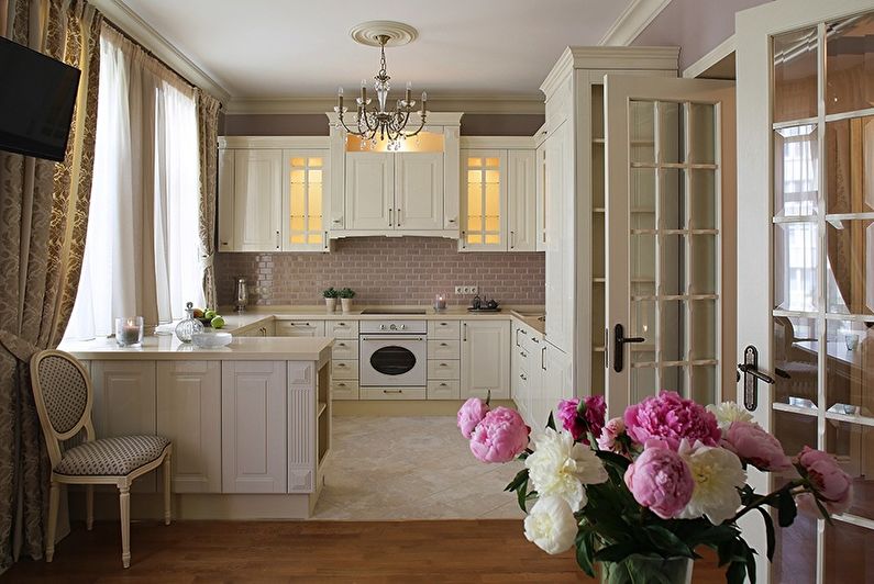 Køkken design 9 kvm i klassisk stil