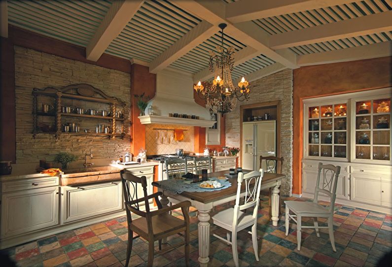 Interiorul bucătăriei în stil italian - fotografie