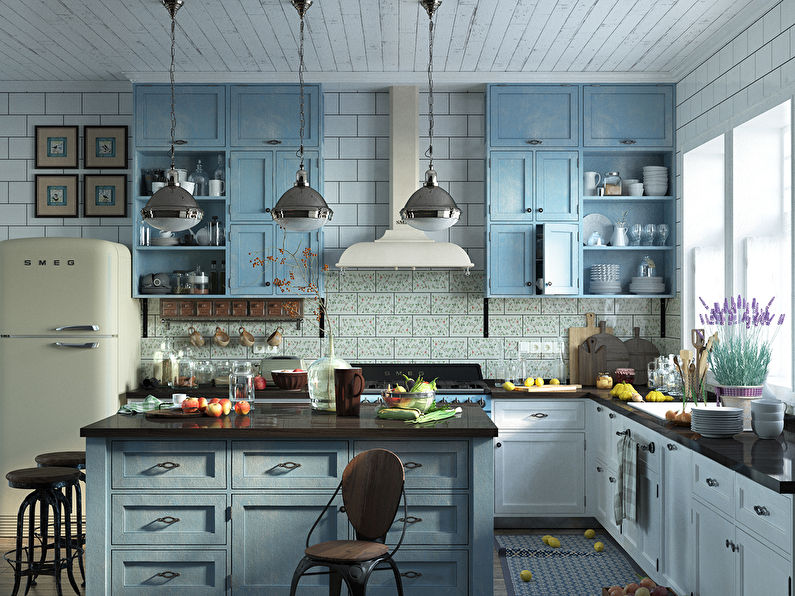 Niebieski i biały design kuchni w Prowansji