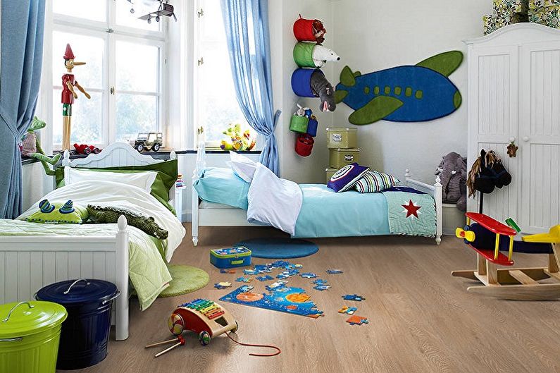 Интериорен дизайн на детска стая за две момчета - снимка