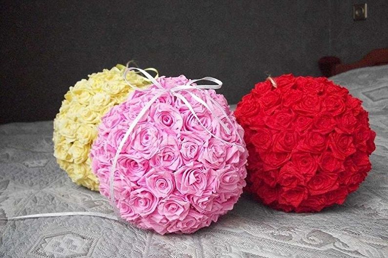 ดอกไม้ DIY จากผ้าเช็ดปาก - ภาพถ่าย