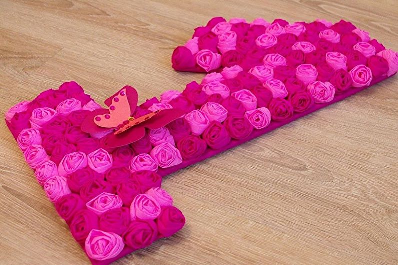 „Pasidaryk pats“ gėlės iš servetėlių - nuotrauka