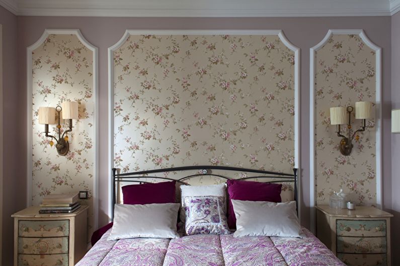 Combinación de papel tapiz en el dormitorio: paneles de pared y nichos