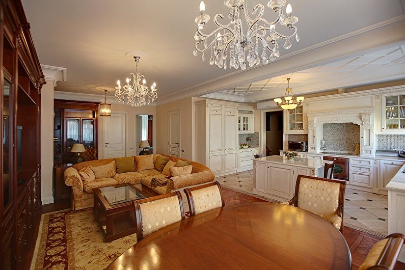 Virtuves-dzīvojamās istabas dizains klasiskā stilā