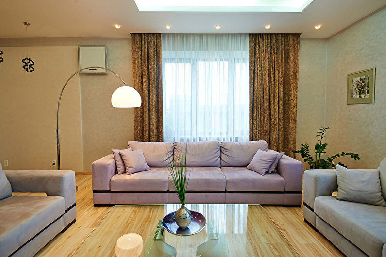 L'intérieur de l'appartement est de 160 m², Magnitogorsk