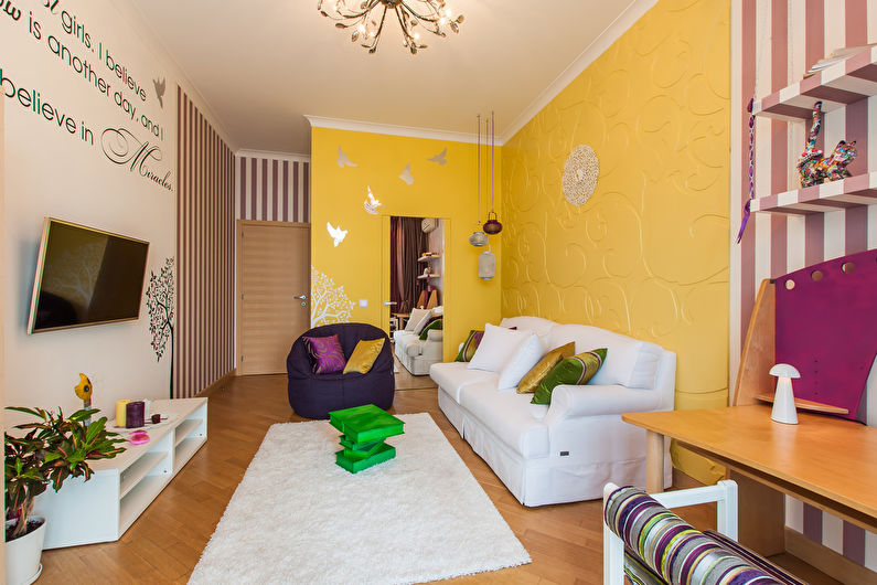 Kombinácia farieb v interiéri obývacej izby - žltá s bielou