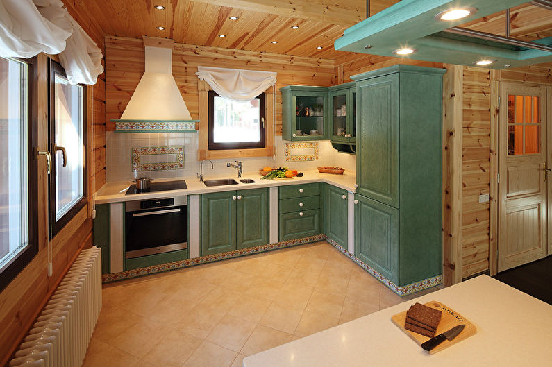 Σχεδιασμός κουζίνας σε ένα ξύλινο σπίτι