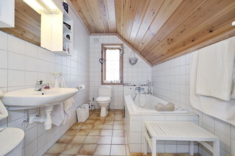 Kombinált fürdőszoba kialakítás - fali dekoráció