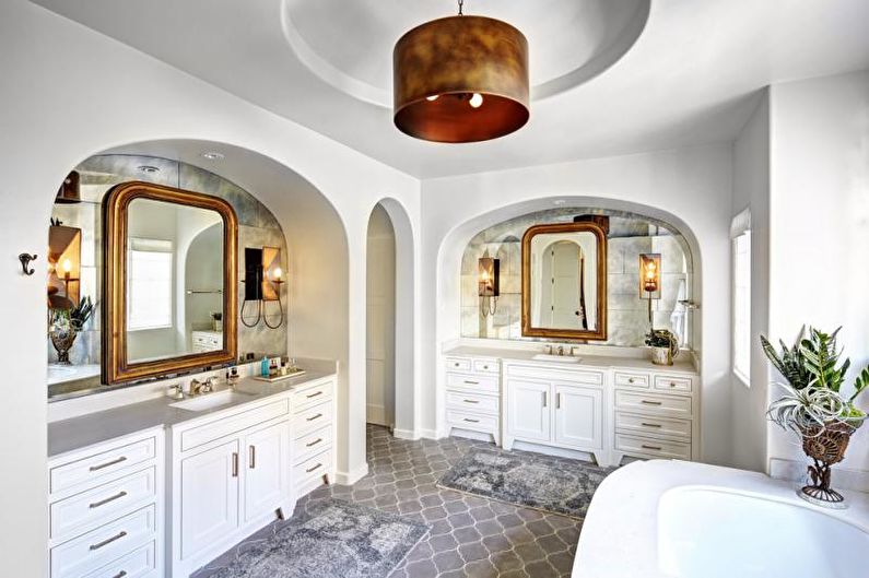 Design d'intérieur de salle de bain de style méditerranéen - photo