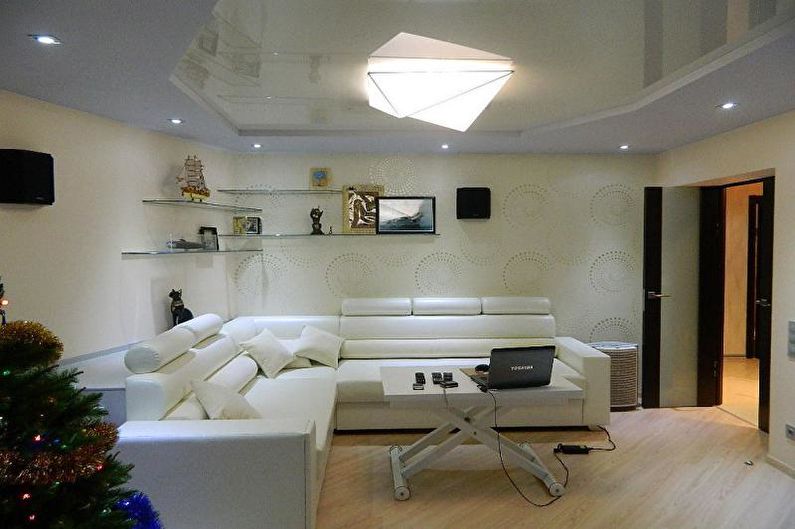 Design malého bytu - stropní úprava