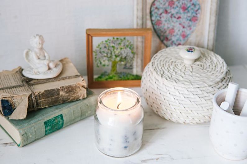 Levandų žvakė - „pasidaryk pats“ dekoratyvinės žvakės
