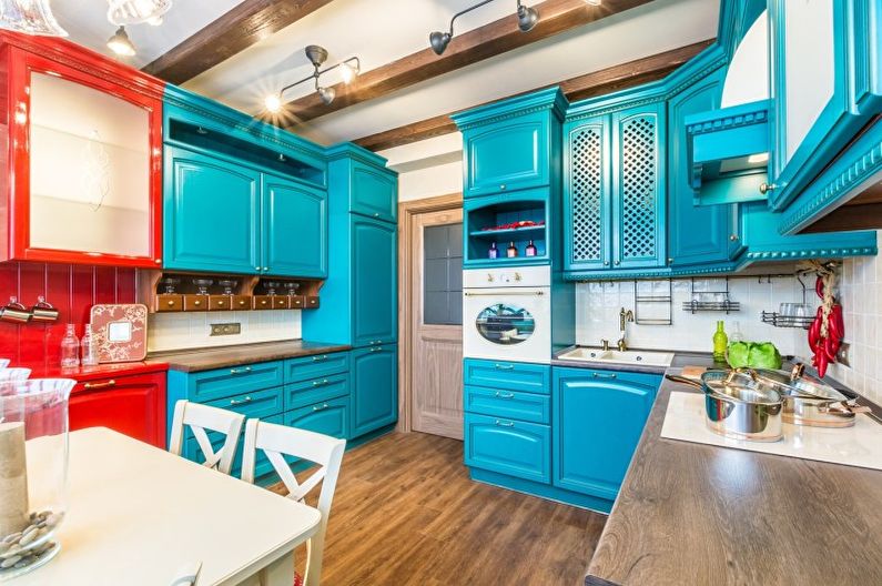 Virtuves dizains tirkīza krāsā - grīdas apdare