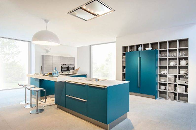 Design de interiores de uma cozinha em tons de turquesa - foto