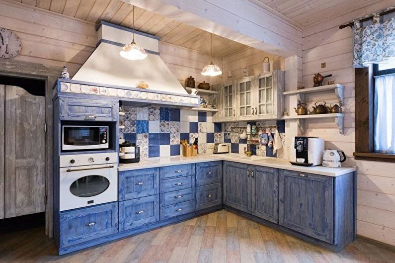 Синя кухня в стил кънтри - интериорен дизайн