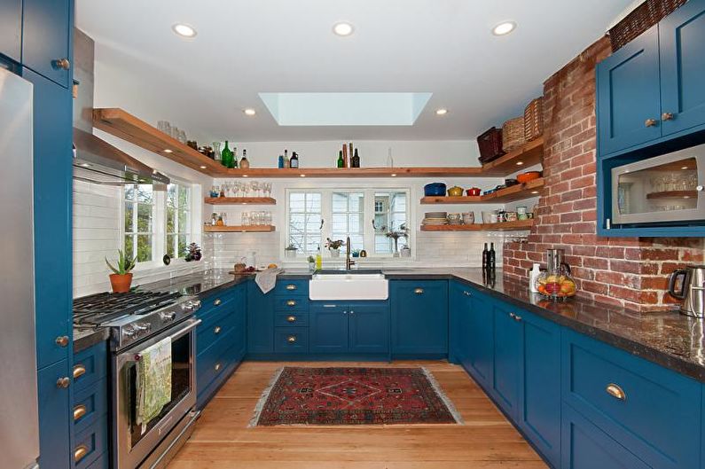 Virtuves interjera dizains zilos toņos - foto