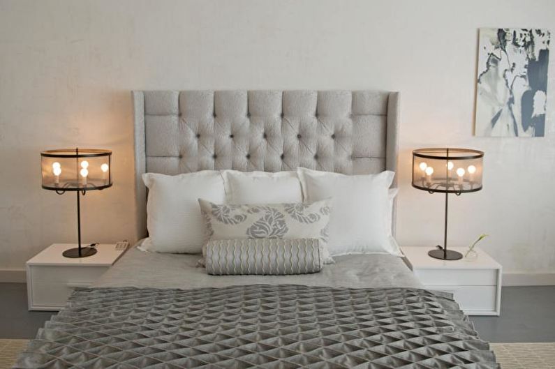 Бял дизайн на спалня - осветление