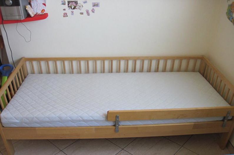 Bērnu gultiņu veidi pēc lieluma