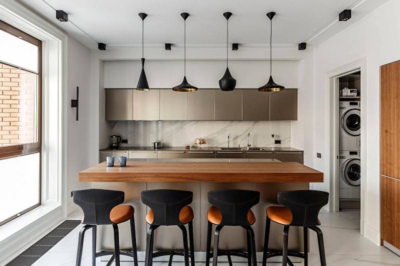 Design de bucătărie alb-negru - finisaj de tavan