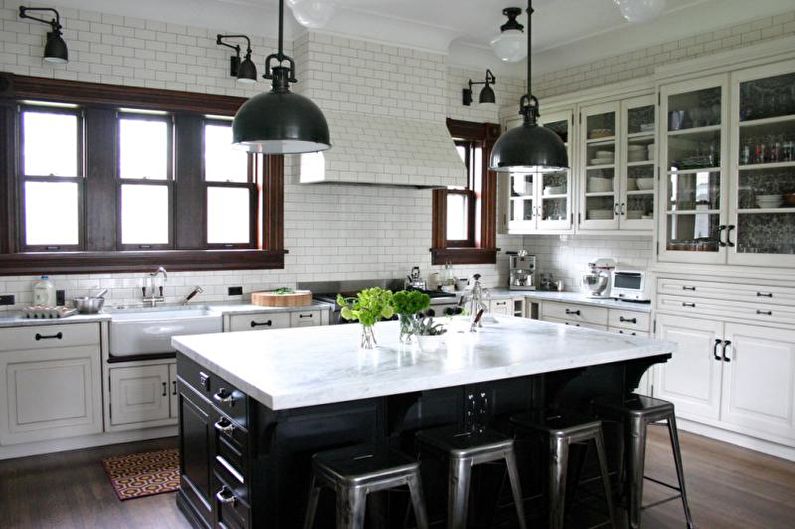 Reka bentuk dalaman dapur hitam dan putih - foto
