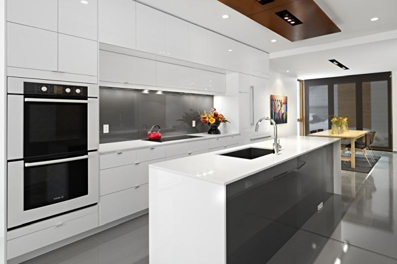 Augsto tehnoloģiju virtuves dizains - mēbeles