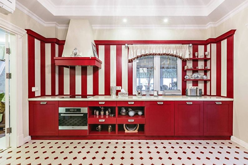 Червен дизайн на кухнята - довършителни работи на пода