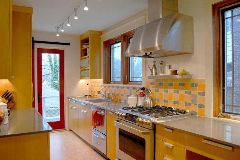 Дизајн ентеријера кухиње у жутој боји - фотографија