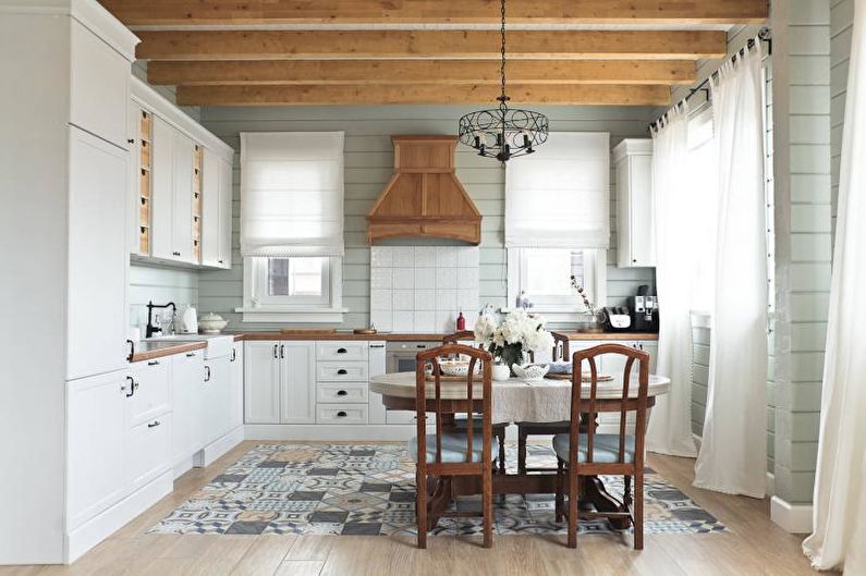 Hvid køkken i landlig stil - Interiørdesign