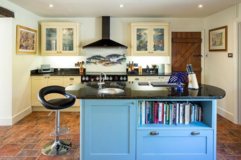 Бяла кухня в морски стил - Интериорен дизайн