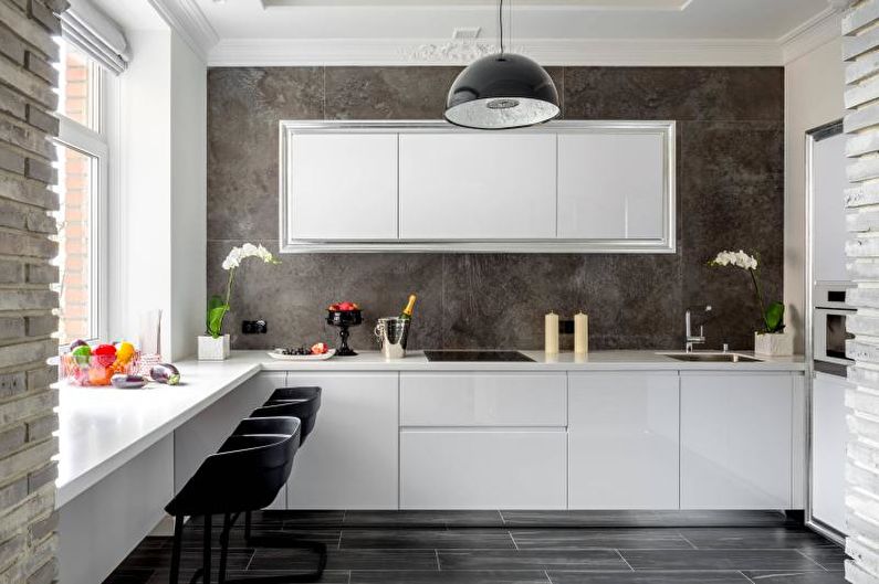 Projektowanie wnętrz kuchni w kolorze białym - zdjęcie