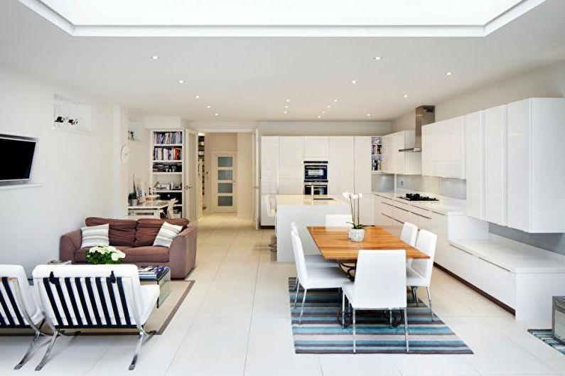 Virtuves interjera dizains baltā krāsā - foto