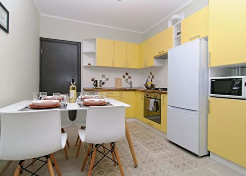 Geltona virtuvė: 85 nuotraukos ir idėjos