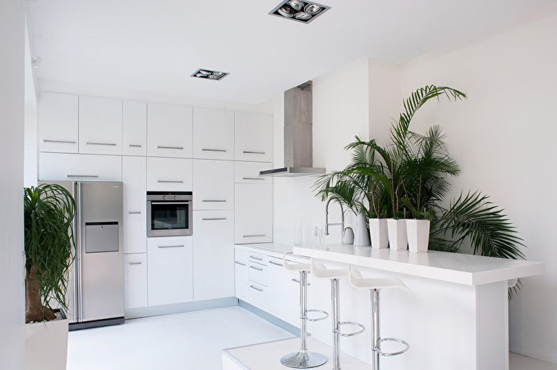 Cucina bianca 8 mq - Interior design