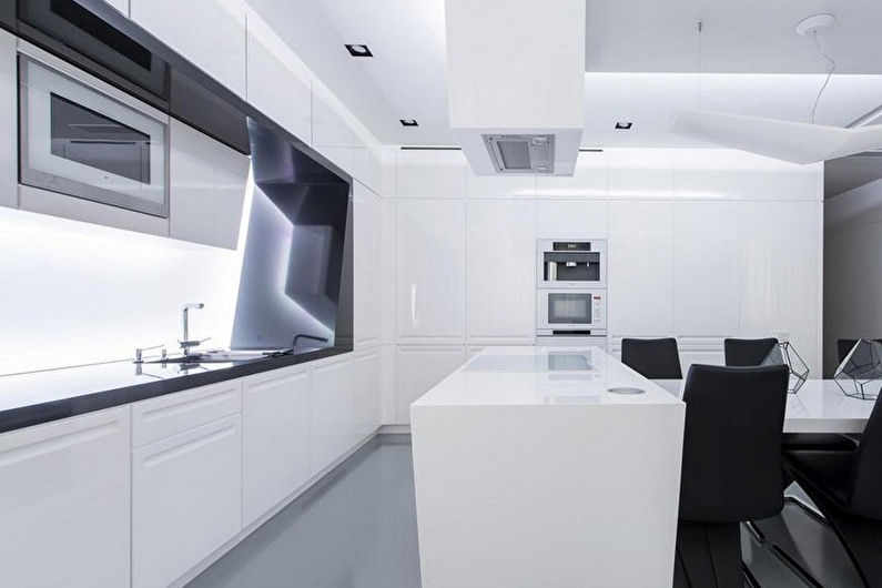 Le design intérieur de la cuisine est de 8 m². - photo