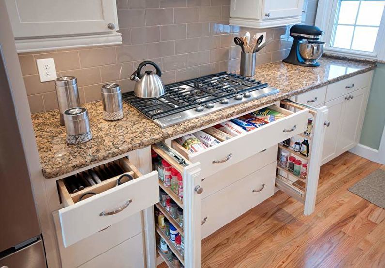 Sandėliavimo sistemos - mažos virtuvės dizainas