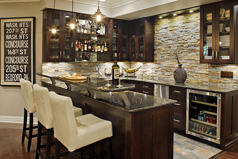 Sienu apdare virtuvē - dekoratīvs akmens