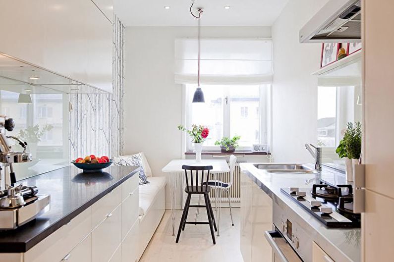Siauros virtuvės interjero dizainas - nuotrauka