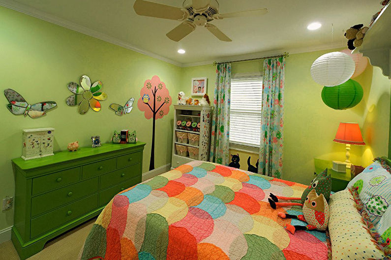 Žalias vaikų kambarys mergaitei - interjero dizainas