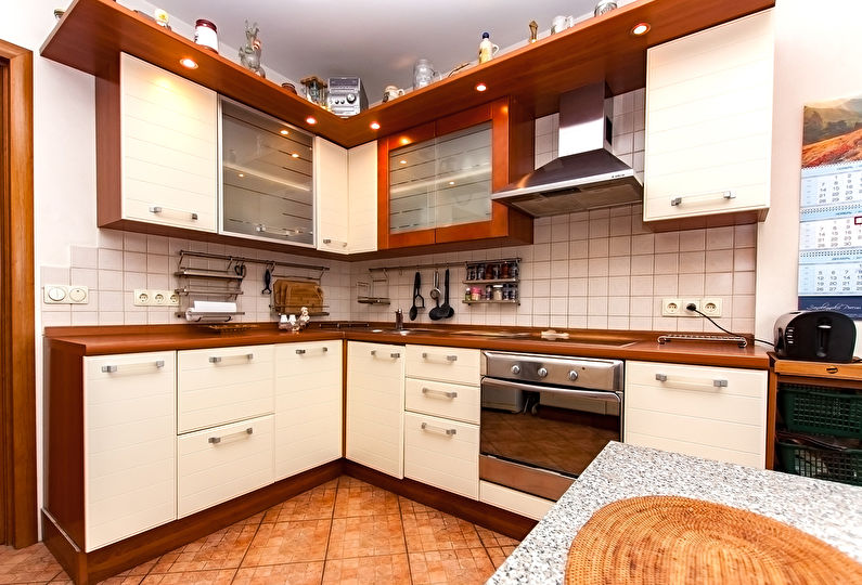 Design interiéru kuchyně je 12 m2. - Foto