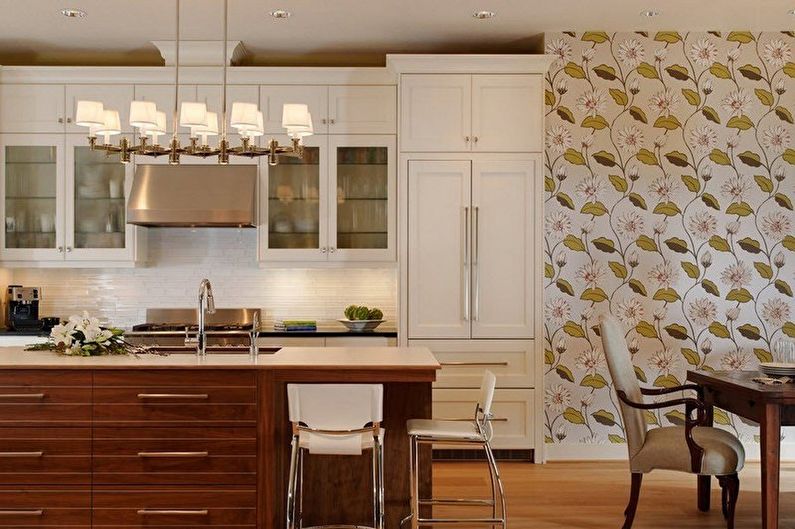 Design hnědé kuchyně - dekorace na zeď