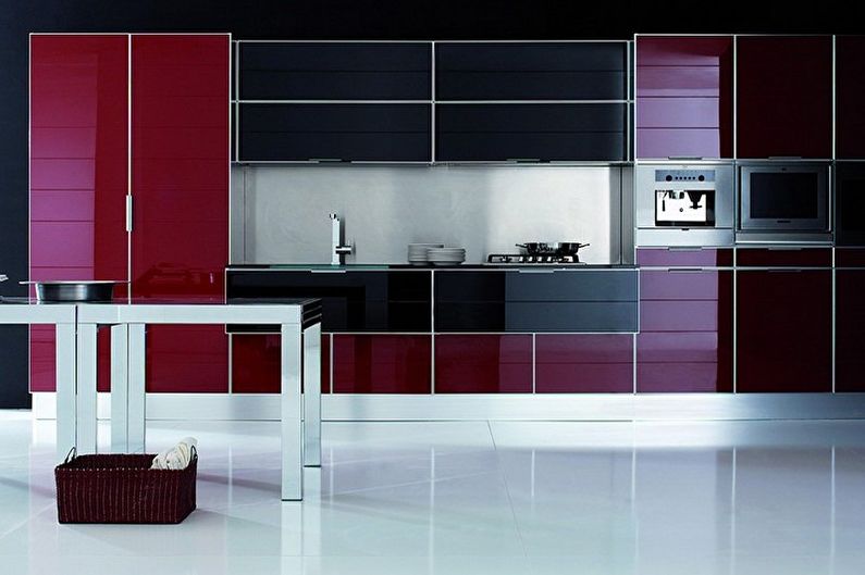 Червена и черна кухня - Интериорен дизайн снимка